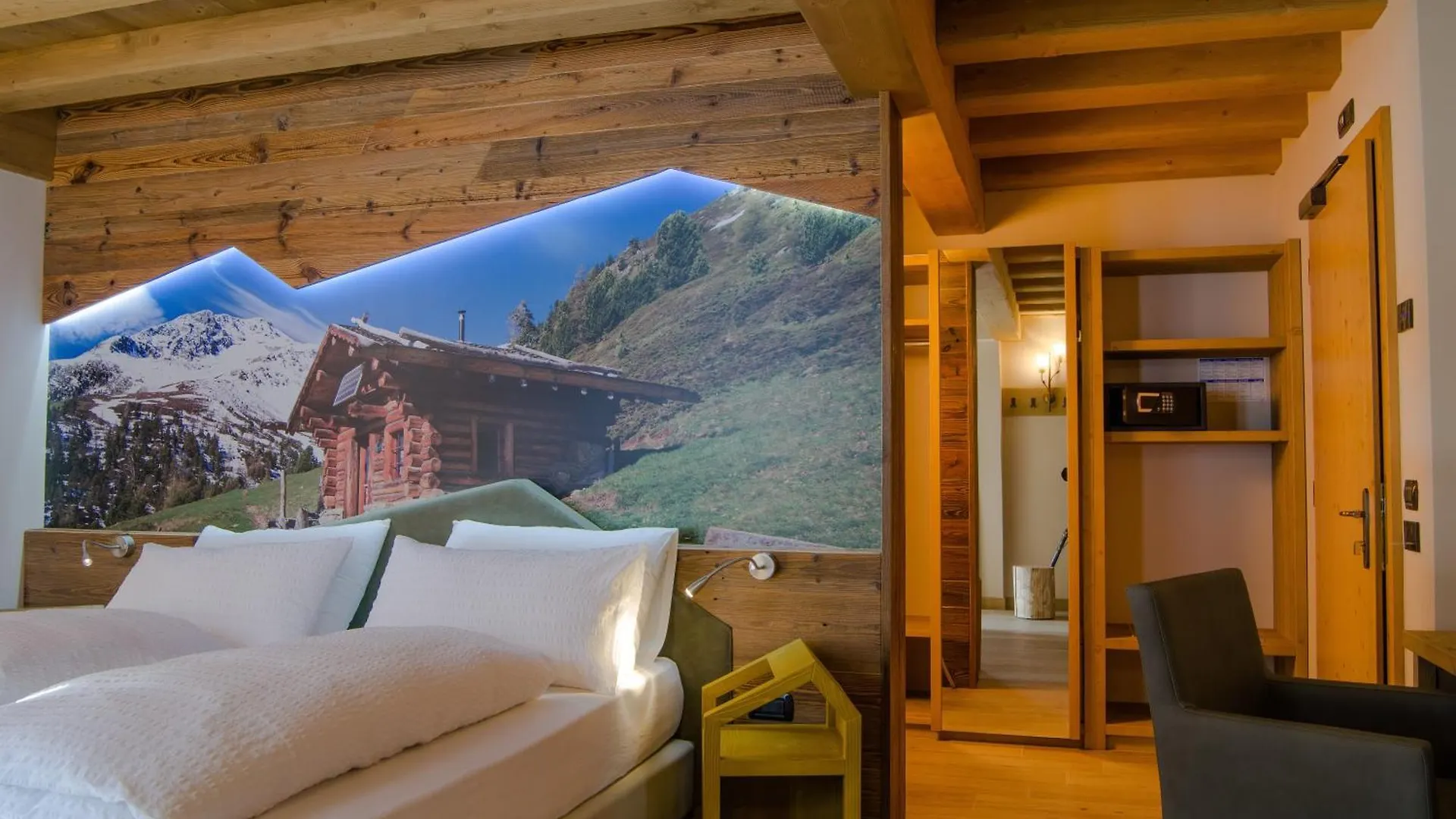 Hotel Amerikan Livigno 4*,  Italien