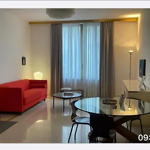 Corso Novara 5 Design Apartmán