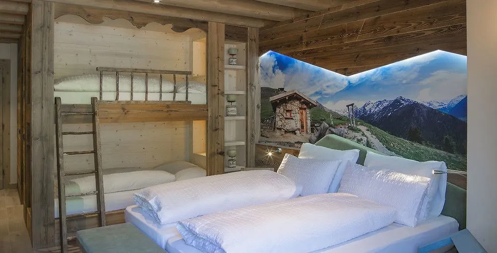 Hotel Amerikan Livigno 4*,