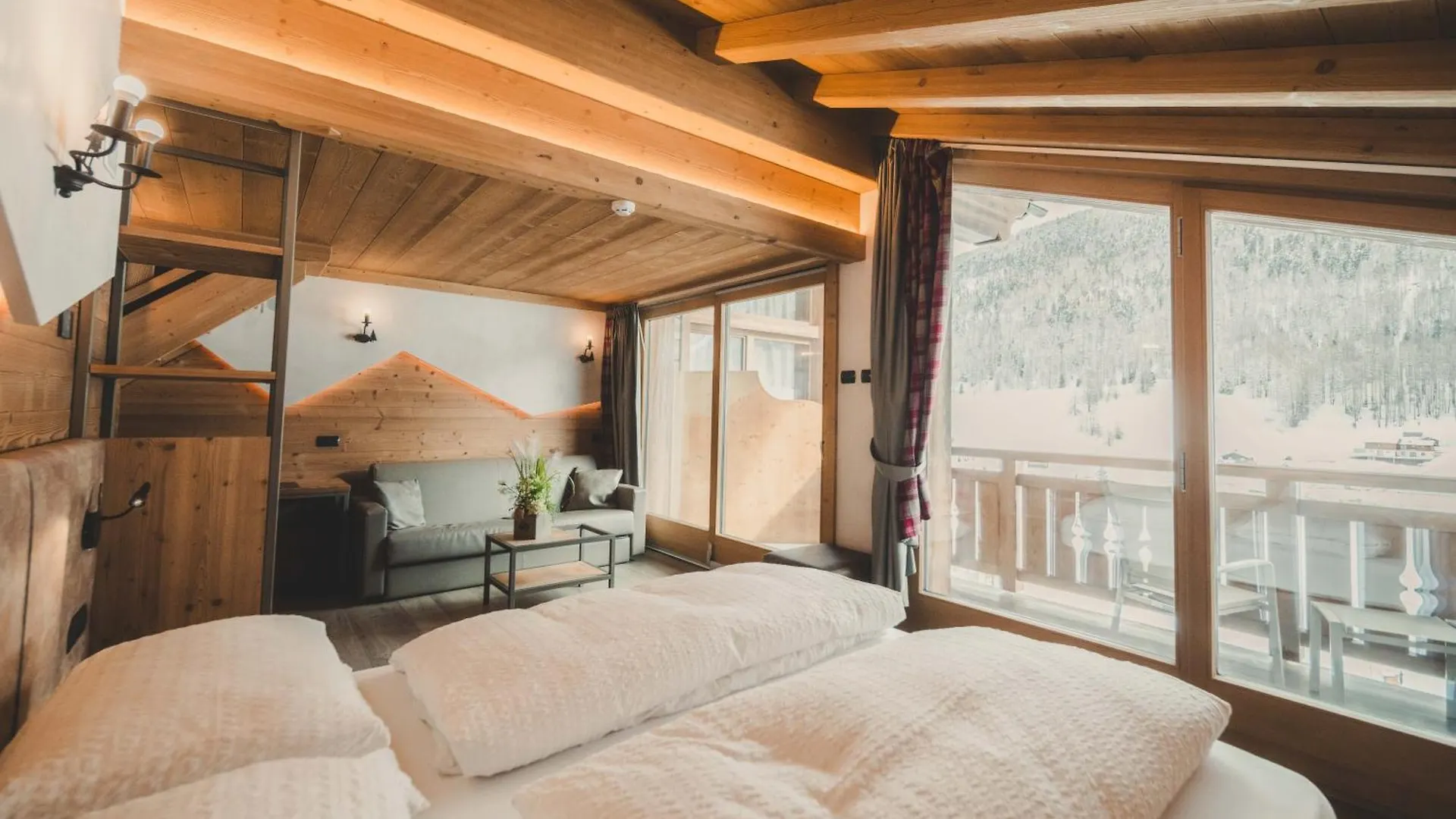 Hotel Amerikan Livigno 4*,